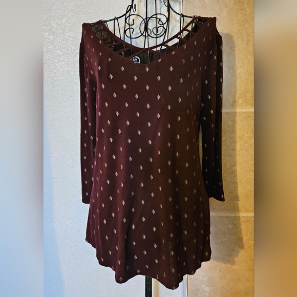 Maurices 24/7 Cage Weave 3/4 Sleeve Top - Picture 2 of 6